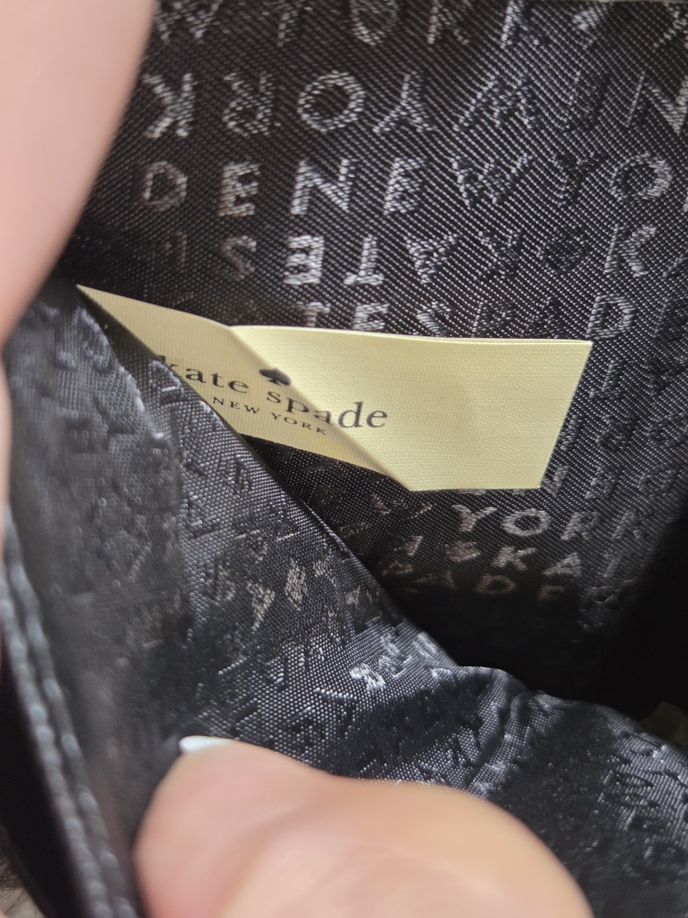 Kate Spade Darci Wilson Road wallet in an evergreen nylon material. - Picture 8 of 11